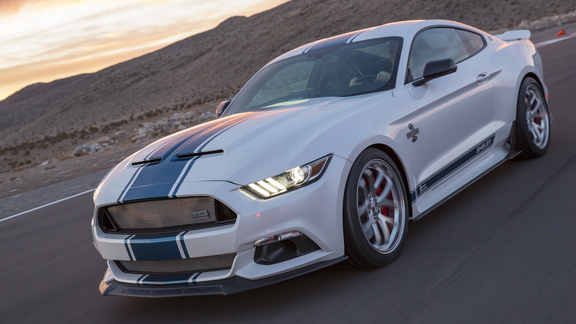 Купе 50th Anniversary Shelby Super Snake выйдет малым тиражом — ДРАЙВ