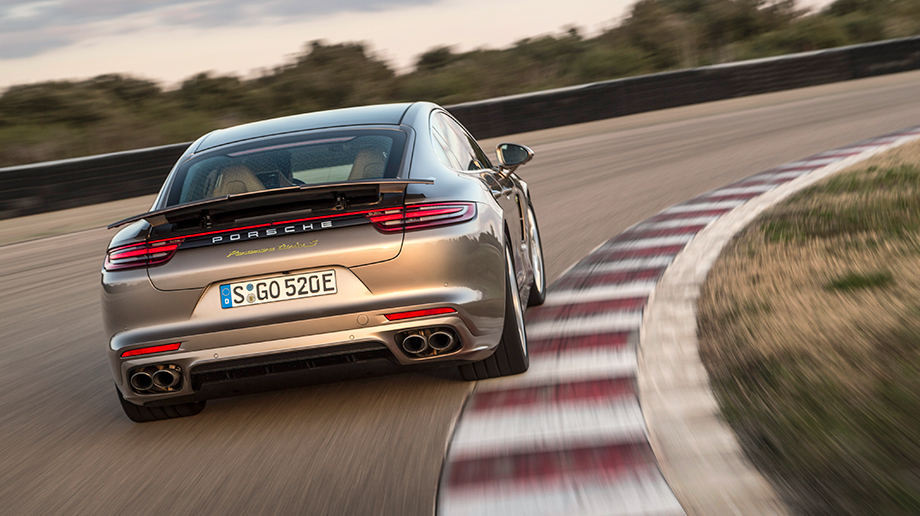 Porsche Panamera Turbo s 971 e Hybrid