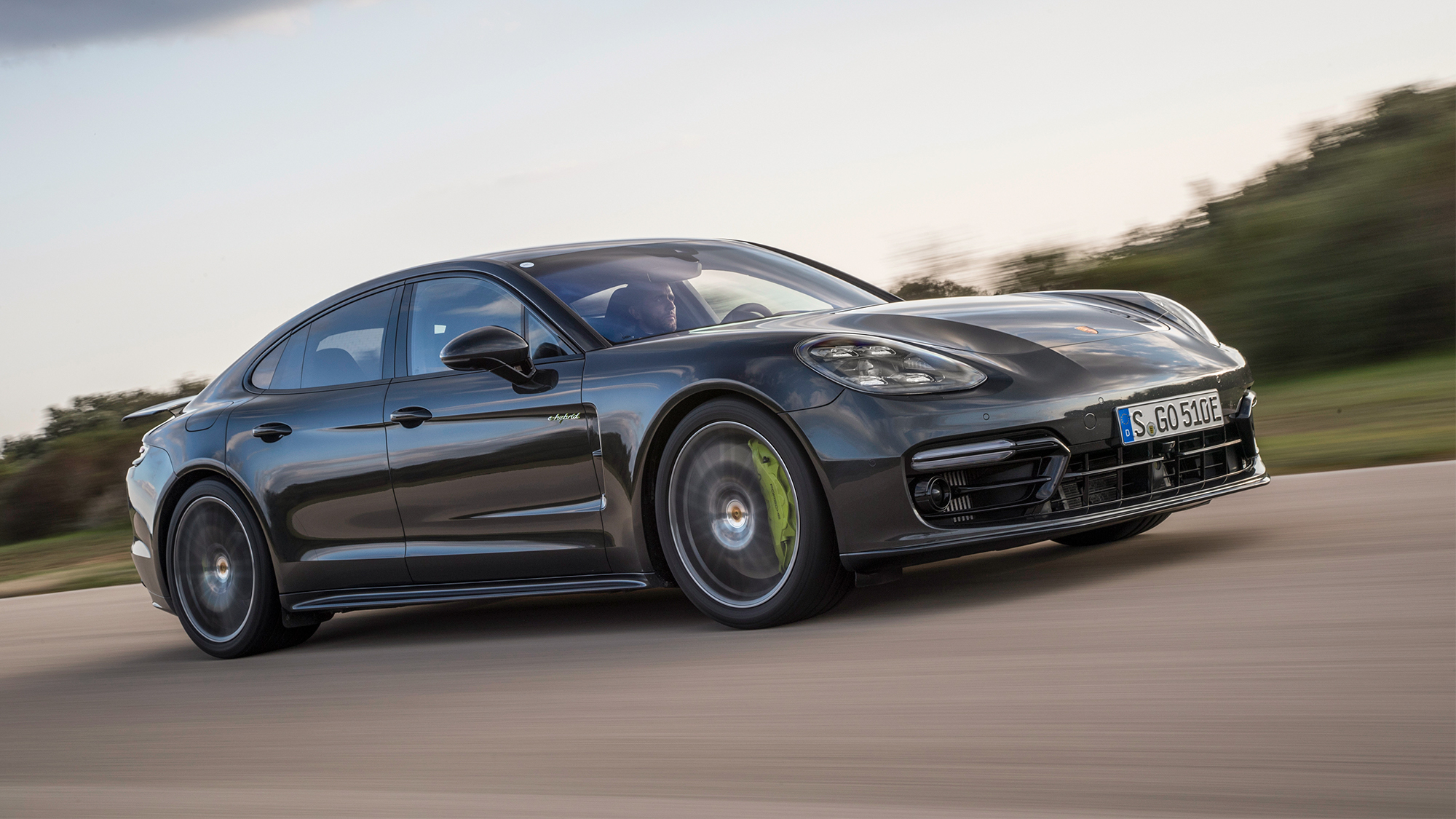 Присматриваемся к хэтчбеку Porsche Panamera Turbo S E-Hybrid — ДРАЙВ