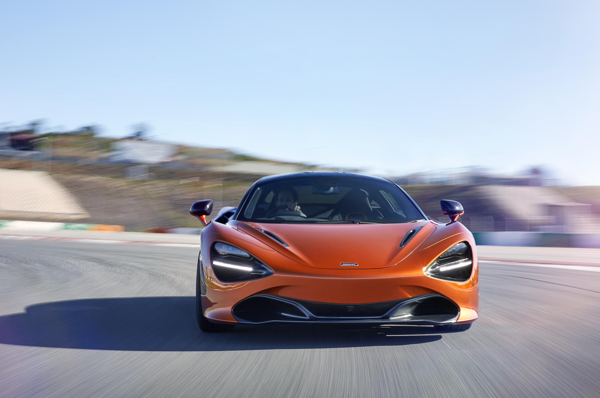 Купе McLaren 720S удивило необычным идеями — ДРАЙВ