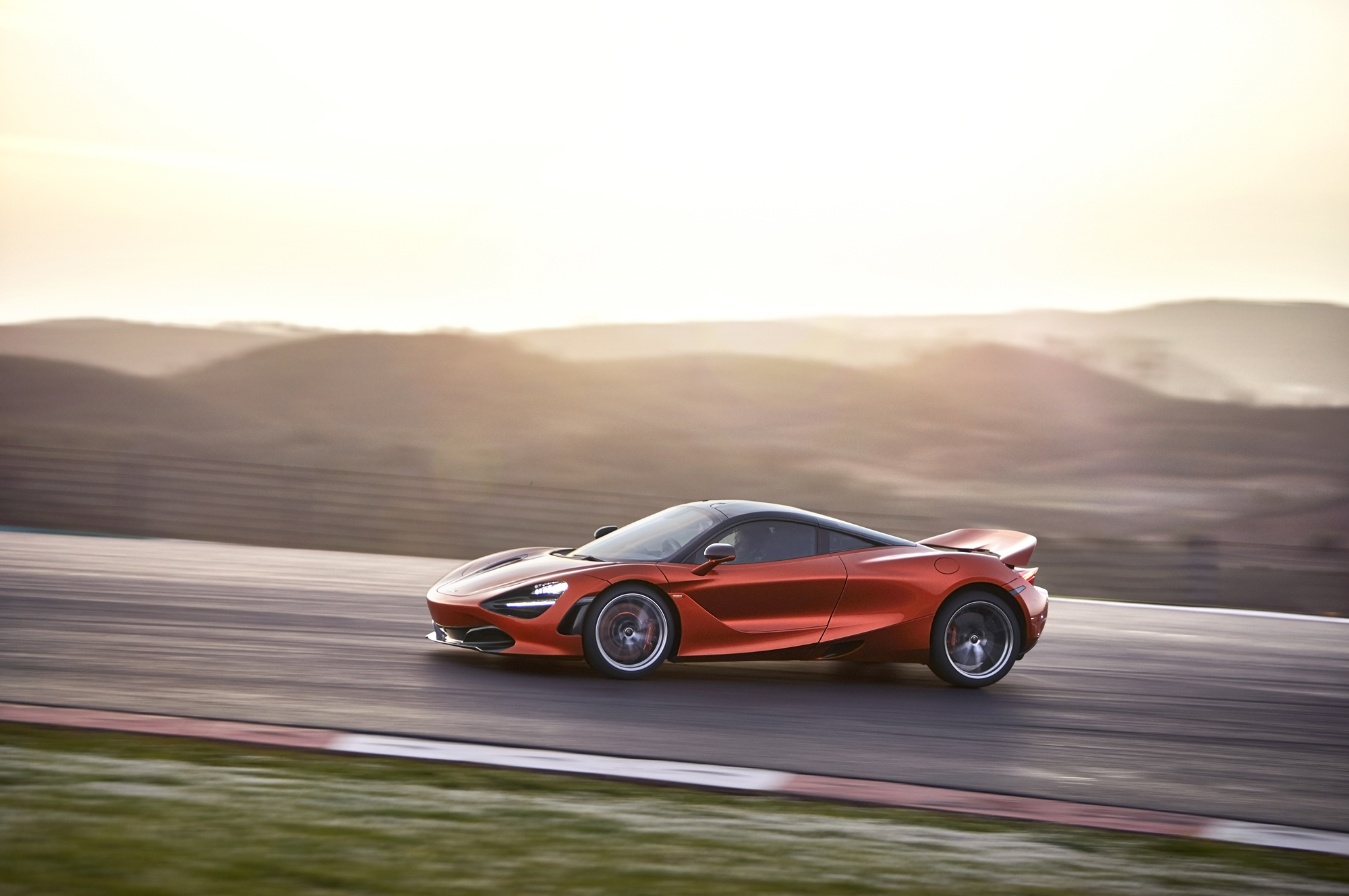 Купе McLaren 720S удивило необычным идеями — ДРАЙВ