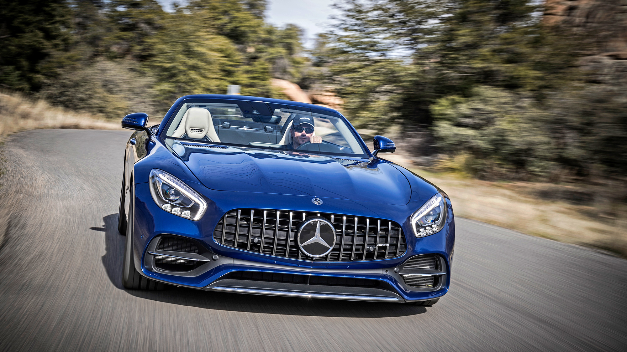 Ищем наиболее азартный из родстеров Mercedes-AMG GT — ДРАЙВ