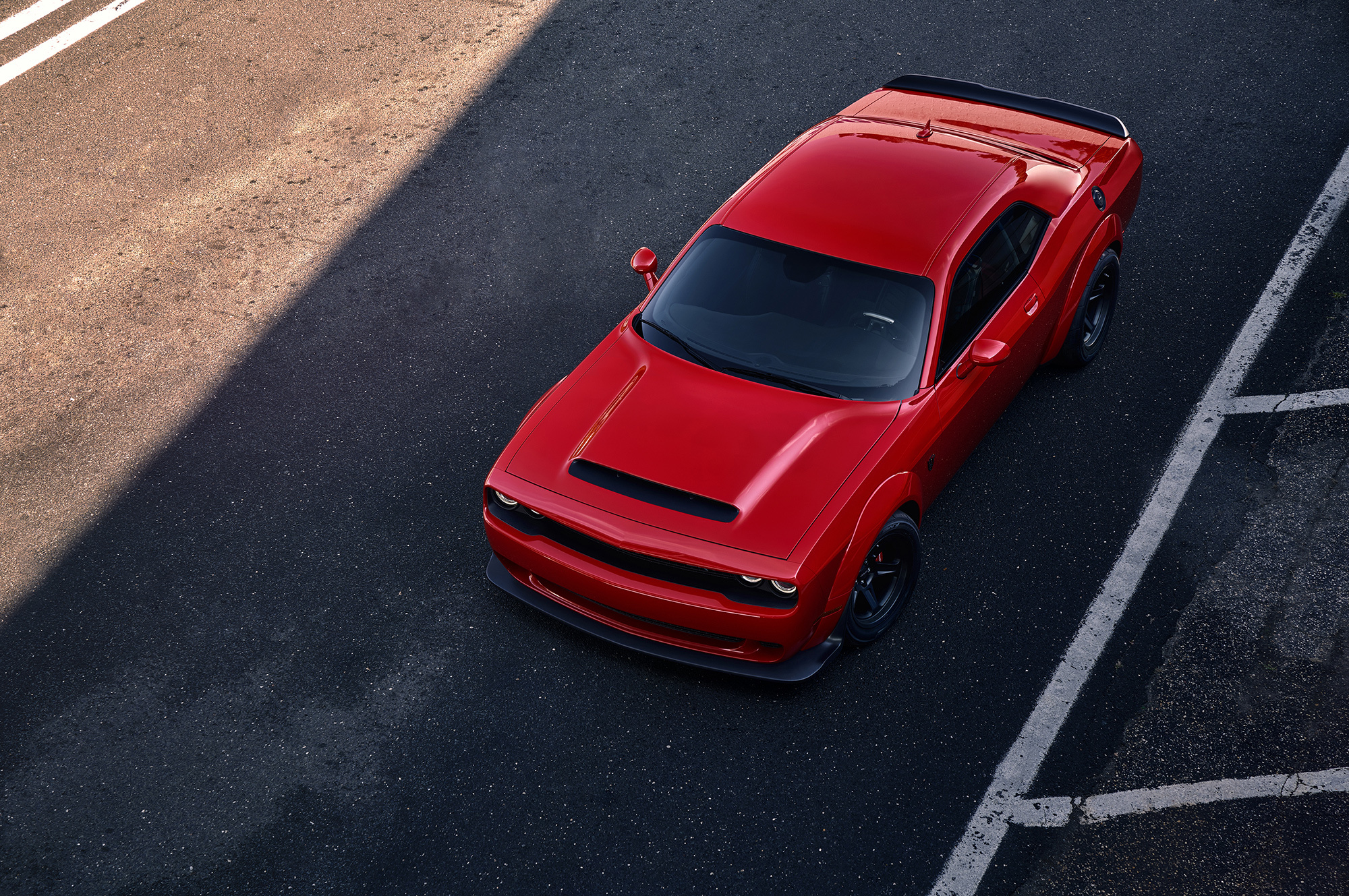 Дрэгстер Dodge Challenger SRT Demon поразил скоростью — ДРАЙВ