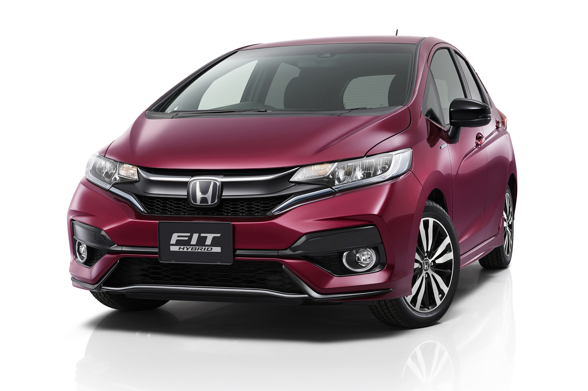 Хэтчбек Honda Fit немного улучшился для жителей Японии — ДРАЙВ