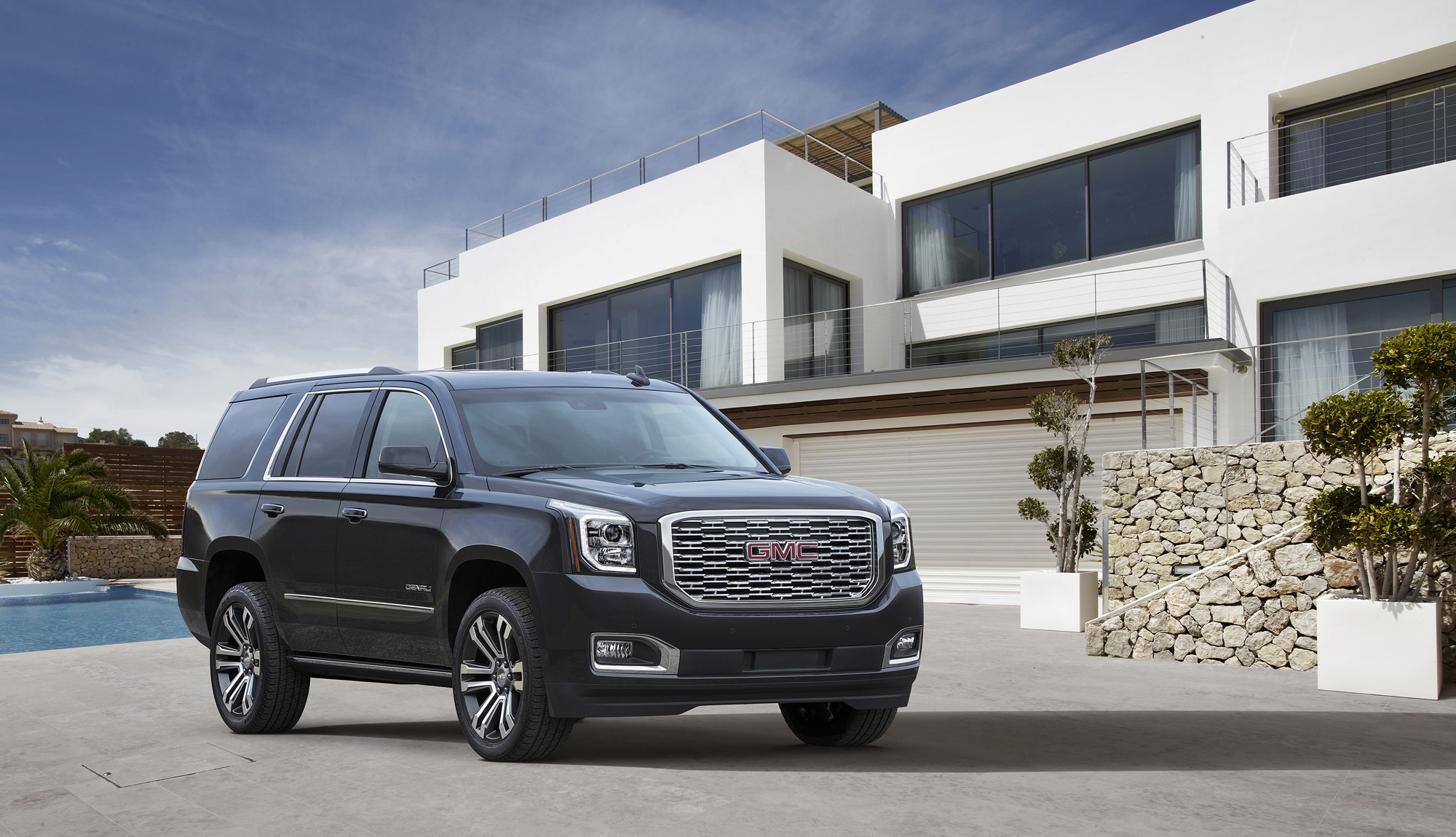 Внедорожник GMC Yukon Denali обзавёлся «десятиступкой» — ДРАЙВ