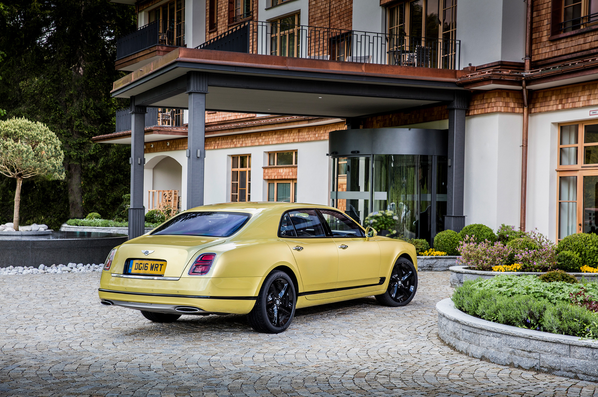 Выясняем истинное предназначение Bentley Mulsanne — ДРАЙВ