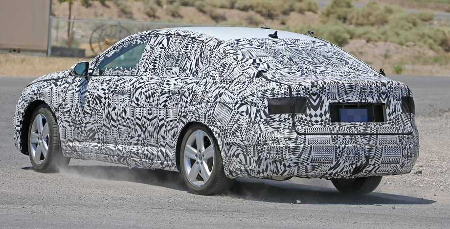             В моторной гамме объявится наддувный агрегат 2.0. С другими ясности нет: их набор будет зависеть от страны. Например, при адаптации к Китаю такому седану инженеры могут добавить турбомоторы 1.4 и 1.6, а на каких-то европейских рынках (если новинка там выйдет) — начальный 1.0 (с оглядкой на нынешний Golf).
