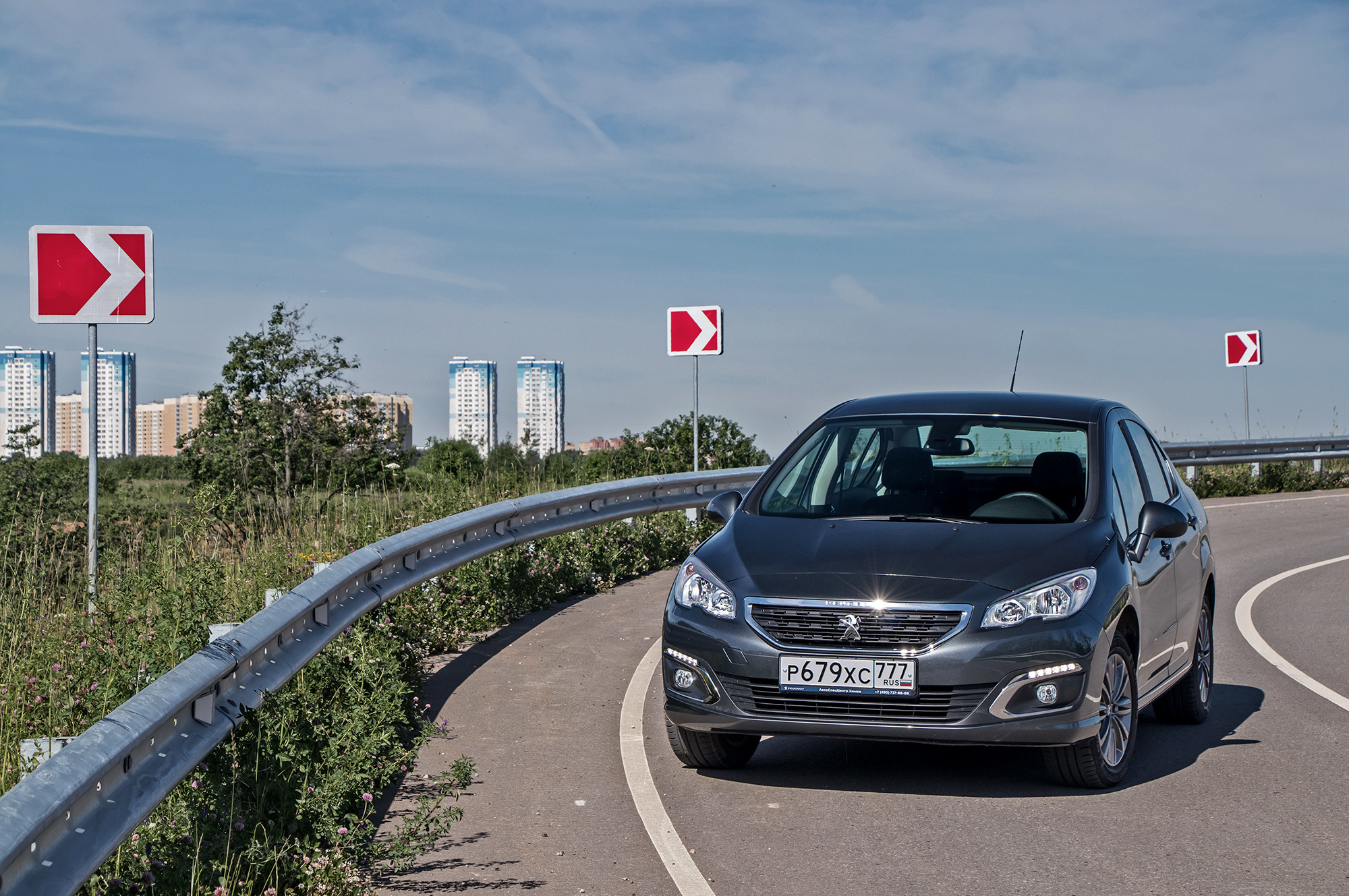 Узнаём прежний Peugeot 408 под обновлённым лицом — ДРАЙВ