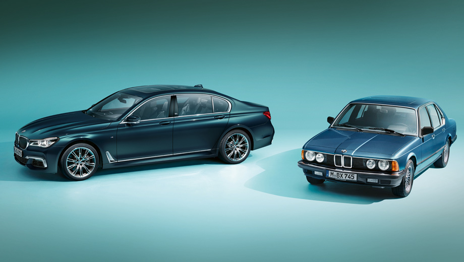 Bmw 7. Баварцы предложат на выбор два эксклюзивных цвета кузова: «металлики» Petrol Mica (на фото) и Frozen Silver из ассортимента программы BMW Individual. Ещё в комплектацию войдут пакет M Aerodynamics и 20-дюймовые колёса.