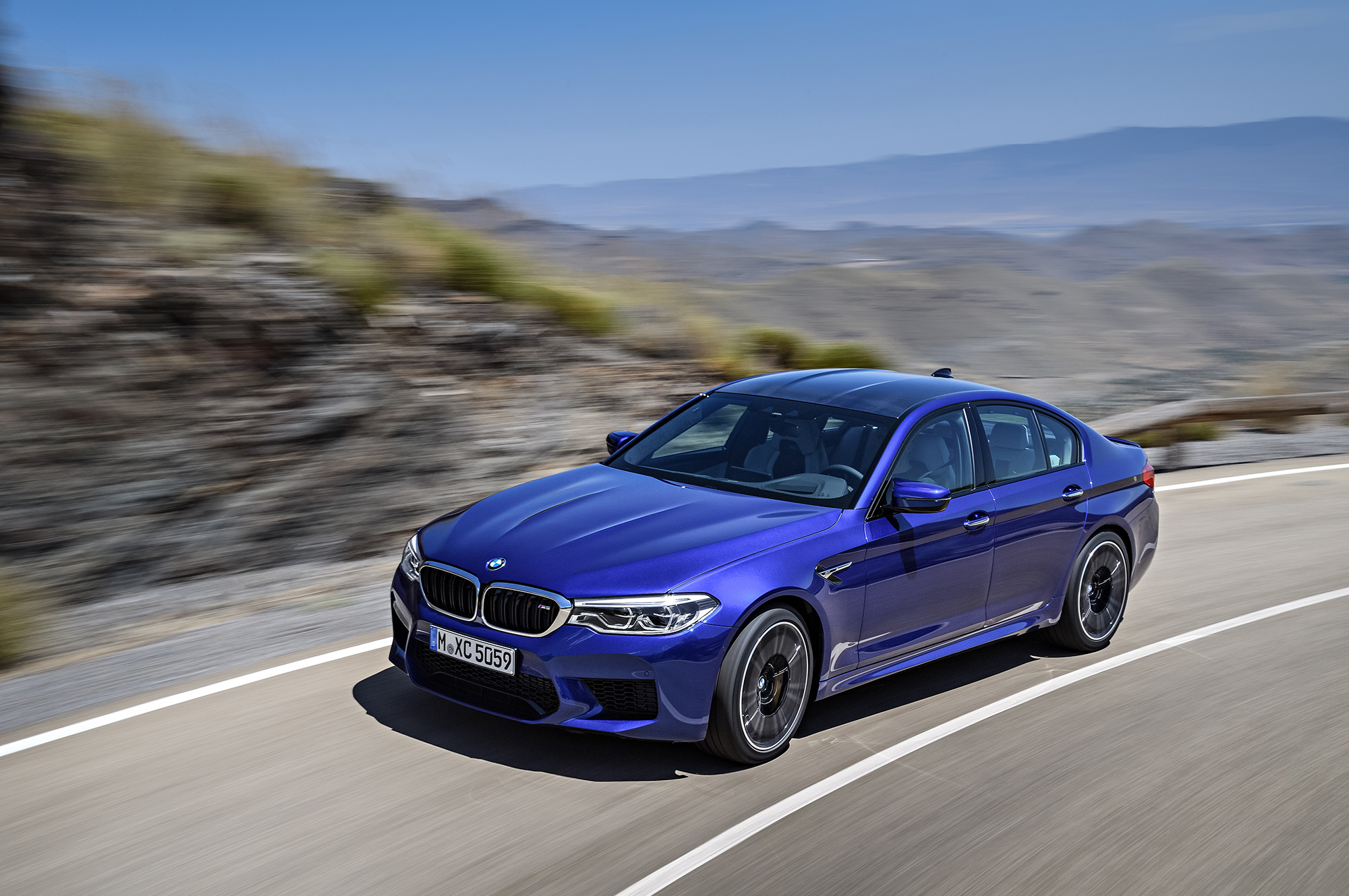 Модель BMW M5 стала одной из быстрейших в классе — ДРАЙВ