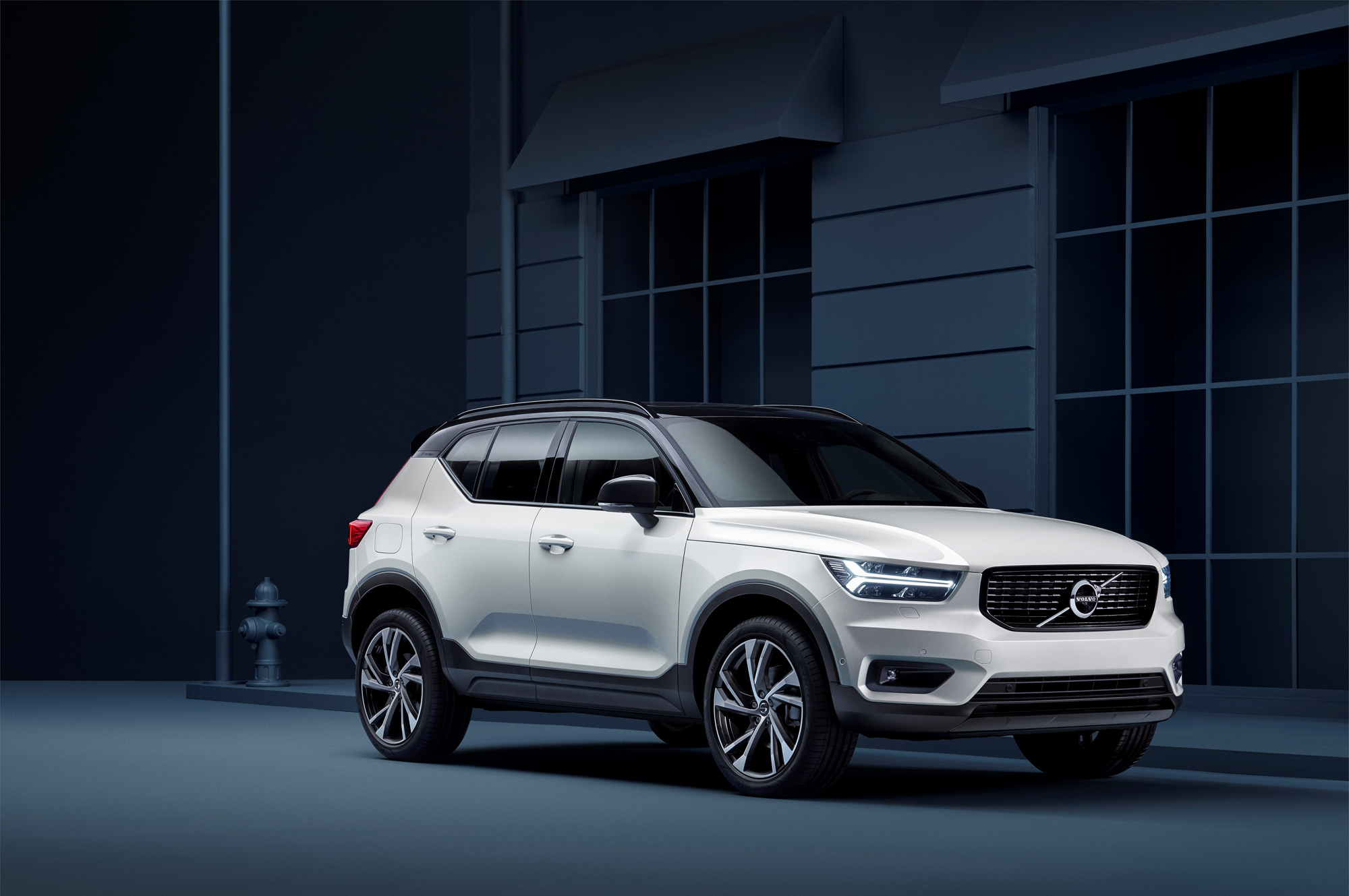 Компактный паркетник Volvo XC40 появится у нас весной — ДРАЙВ