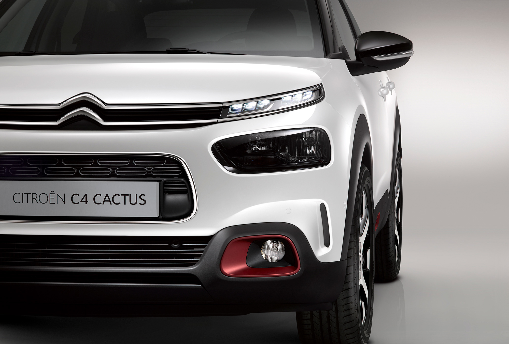 Хэтчбек Citroen C4 Cactus вывел в Старый Свет «ковёр-самолёт» — ДРАЙВ