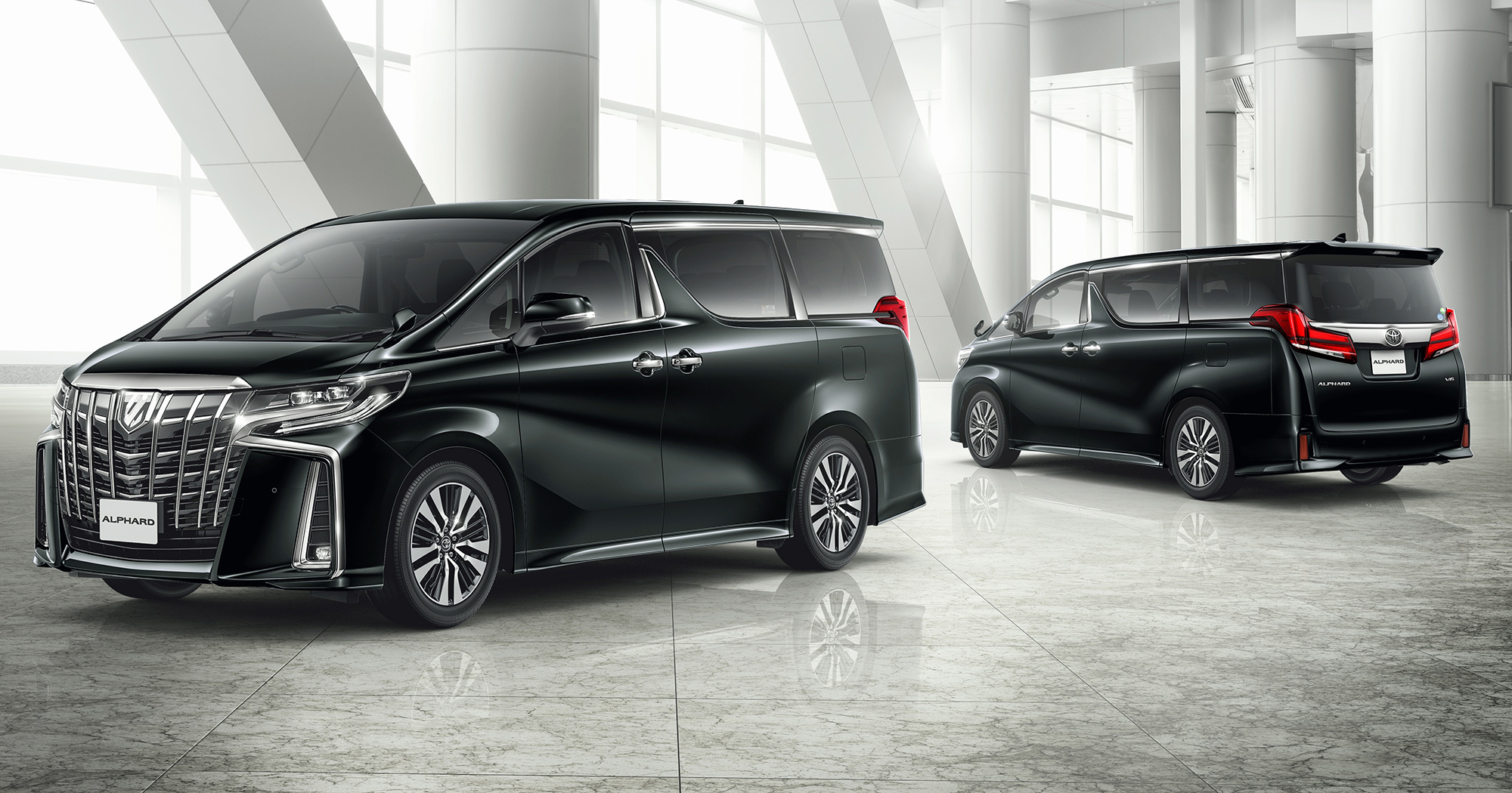 Минивэн Toyota Alphard обновился внешне и технически — ДРАЙВ