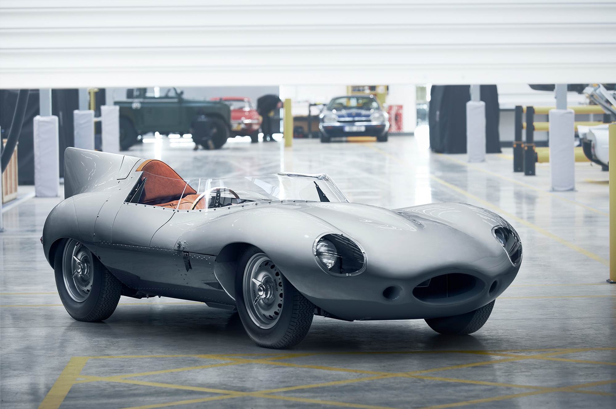 Фирма Jaguar возобновила производство гоночной баркетты D-type — ДРАЙВ