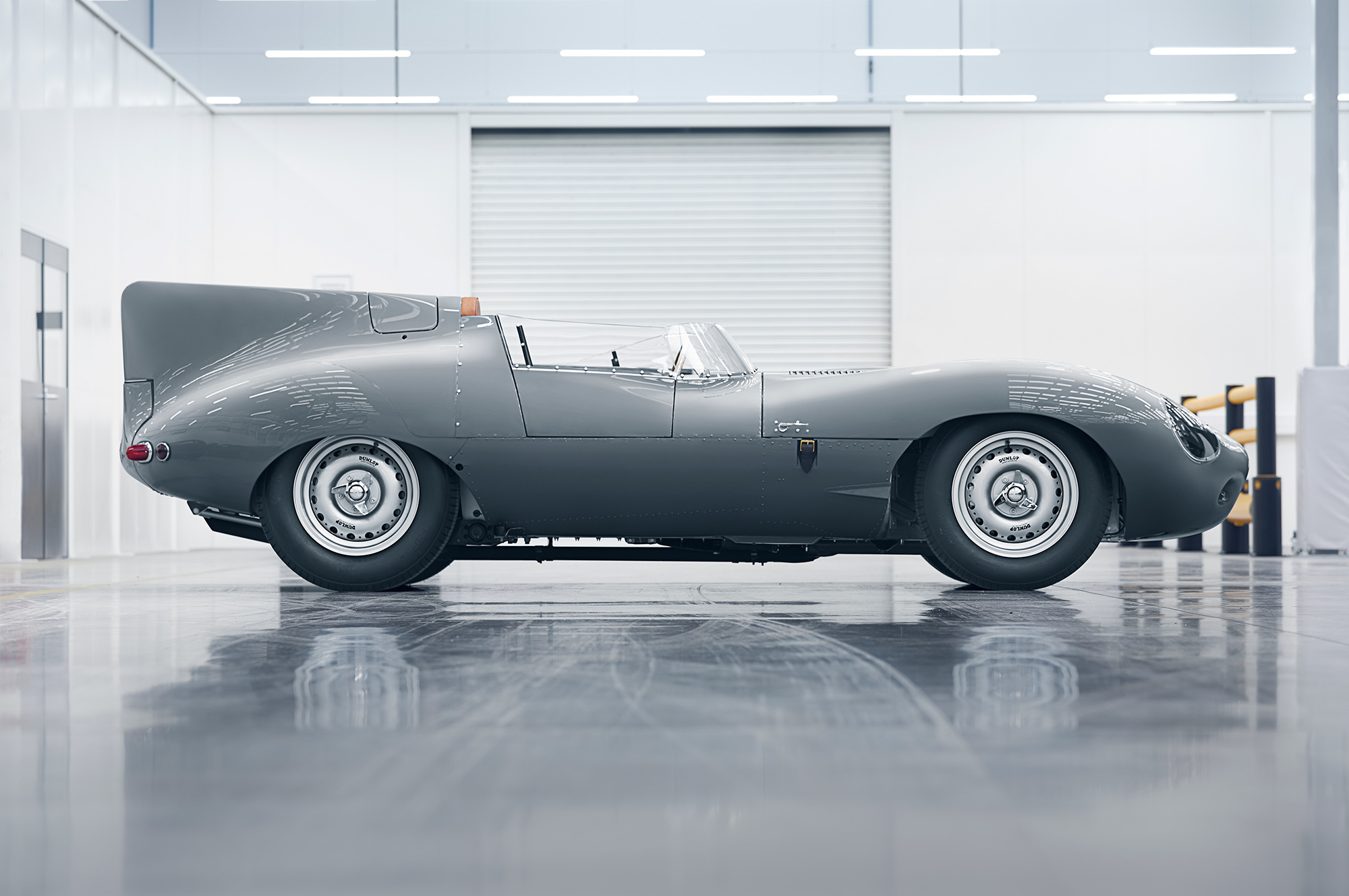 Фирма Jaguar возобновила производство гоночной баркетты D-type — ДРАЙВ