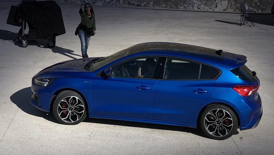 Хэтчбек Ford Focus превратился в дизайнерский цитатник — DRIVE2