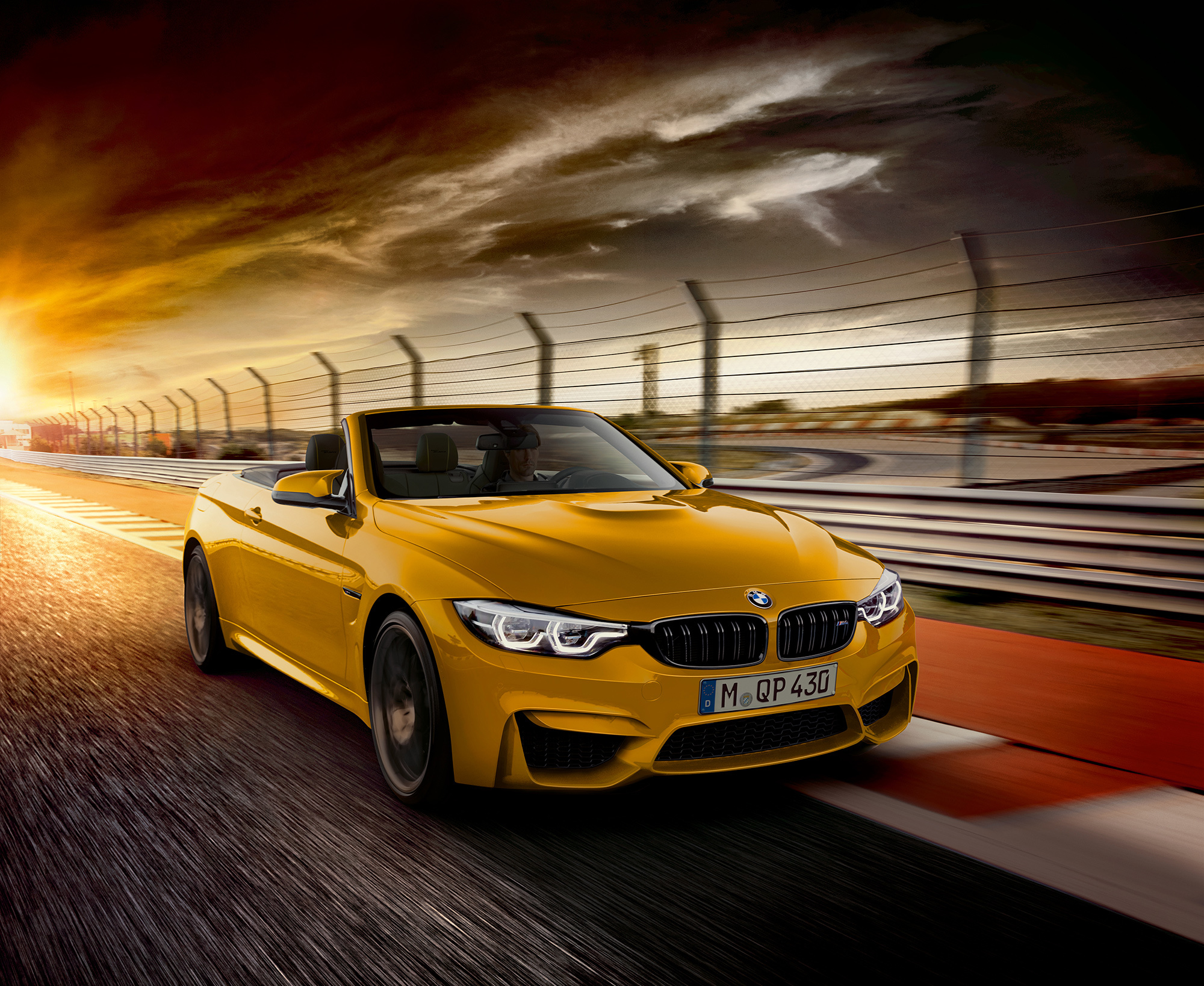 Кабриолет BMW M4 Edition 30 Jahre напомнил о прошлом — ДРАЙВ