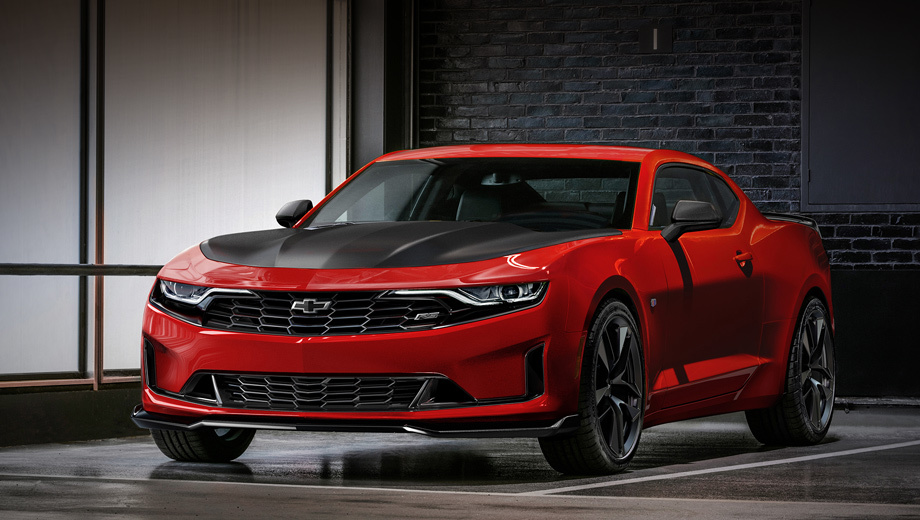Хотя у Turbo 1LE отдача скромная (279 л.с., 400 Н•м), на кольце машина должна стать интереснее за счёт перенастроенной подвески, в том числе более жёстких стабилизаторов поперечной устойчивости и шарнирных соединений.