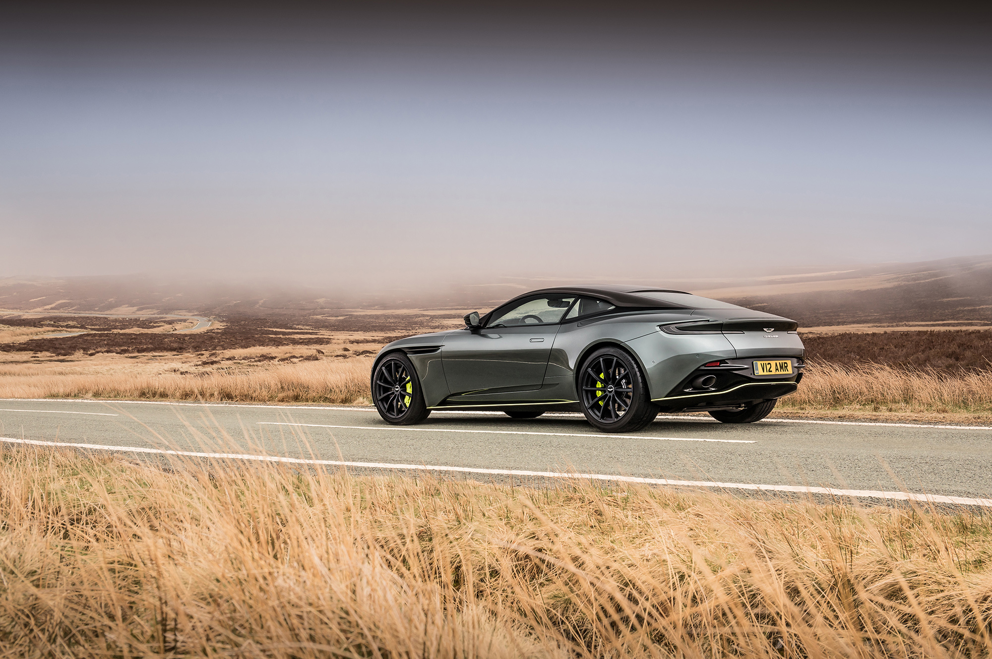 Купе Aston Martin DB11 AMR заменило обычный DB11 — ДРАЙВ