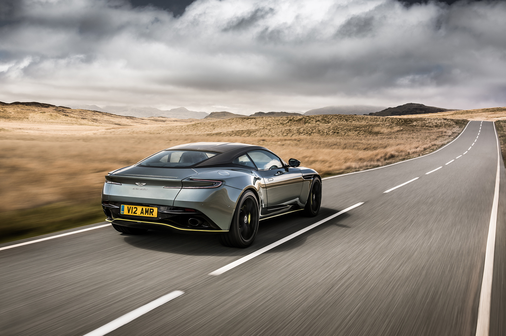 Купе Aston Martin DB11 AMR заменило обычный DB11 — ДРАЙВ