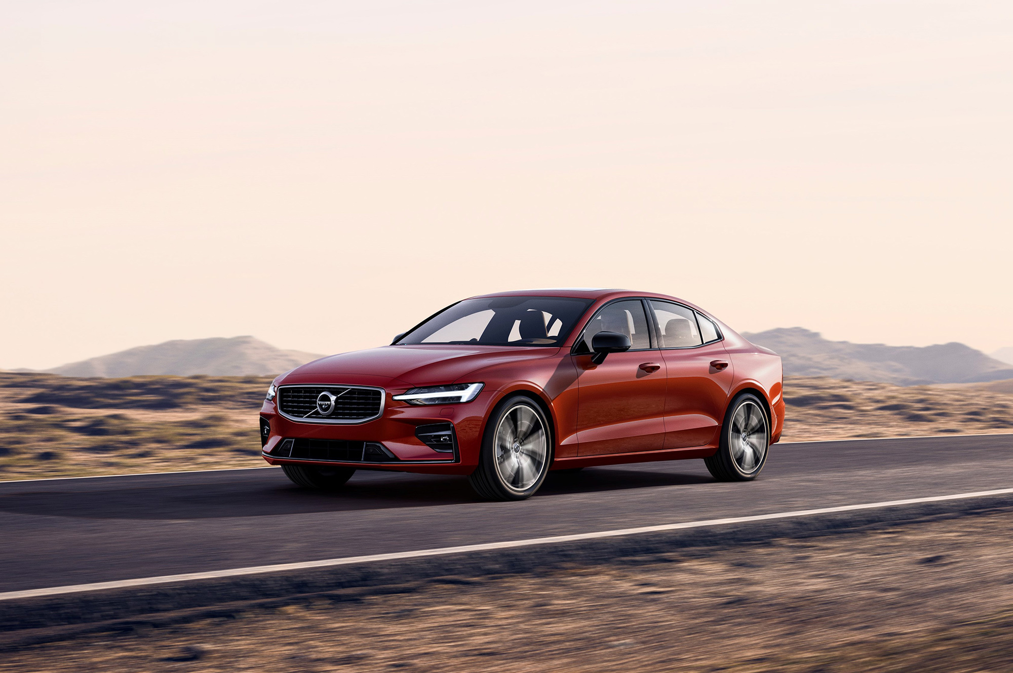 Новый спортседан Volvo S60 порадует россиян в 2019 году — ДРАЙВ