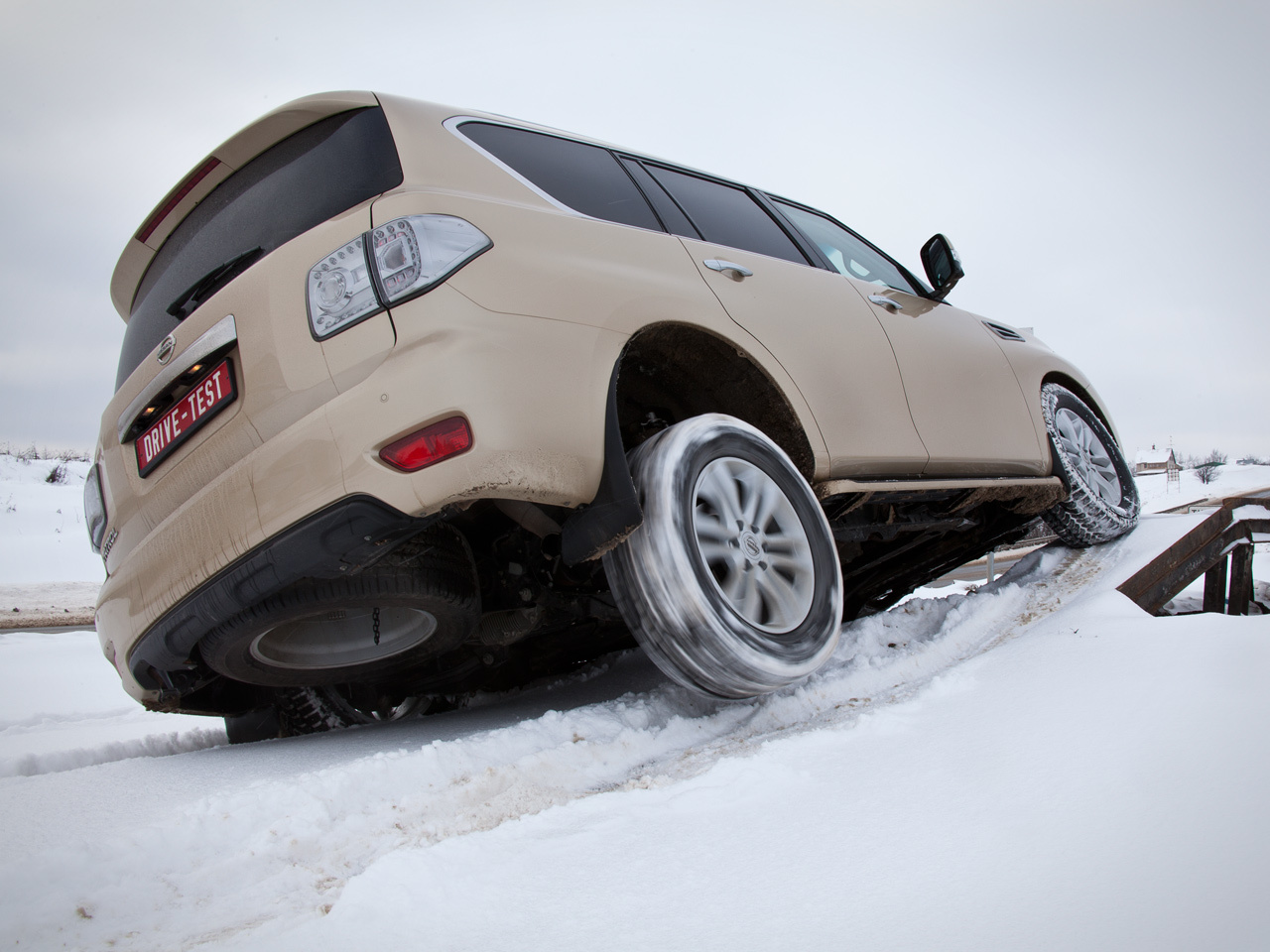 Измеряем силу притяжения внедорожником Nissan Patrol — ДРАЙВ