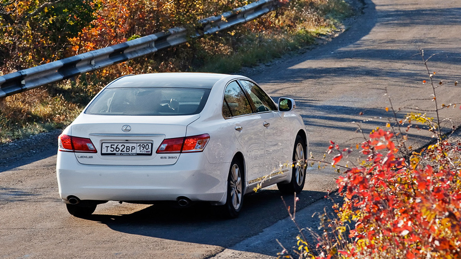 Лексус ес 350 2010 главная дорога