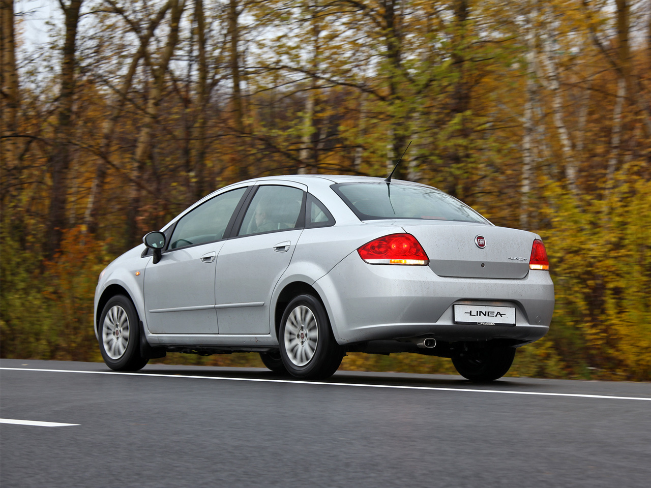 Пересчитываем по пальцам плюсы седана Fiat Linea — ДРАЙВ