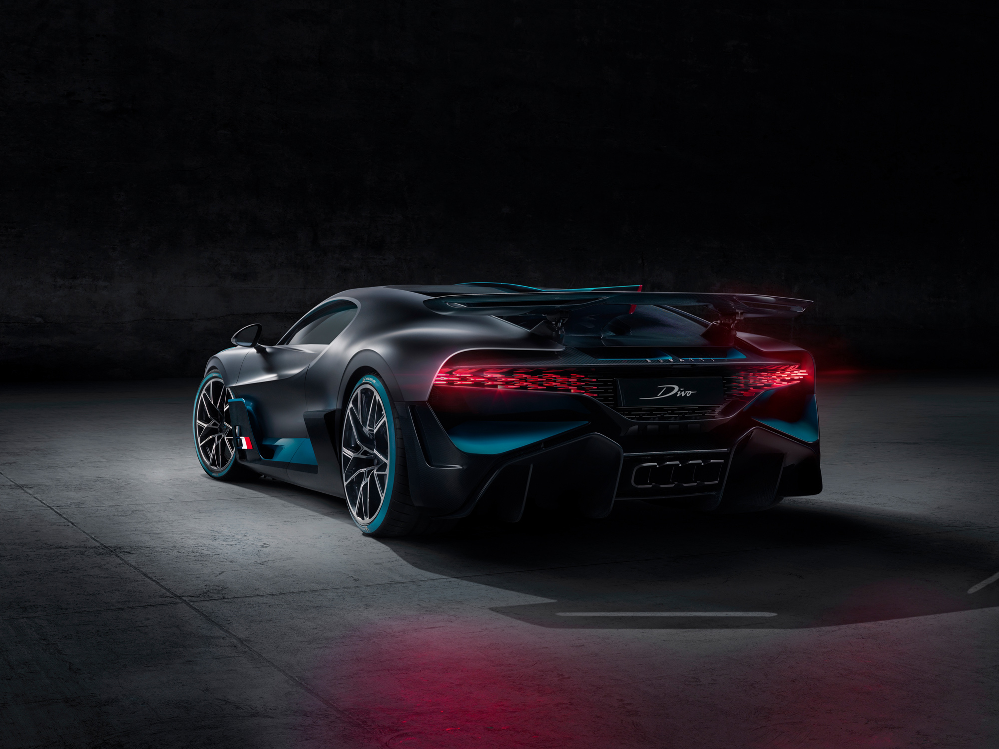  Bugatti Divo   Chiron    