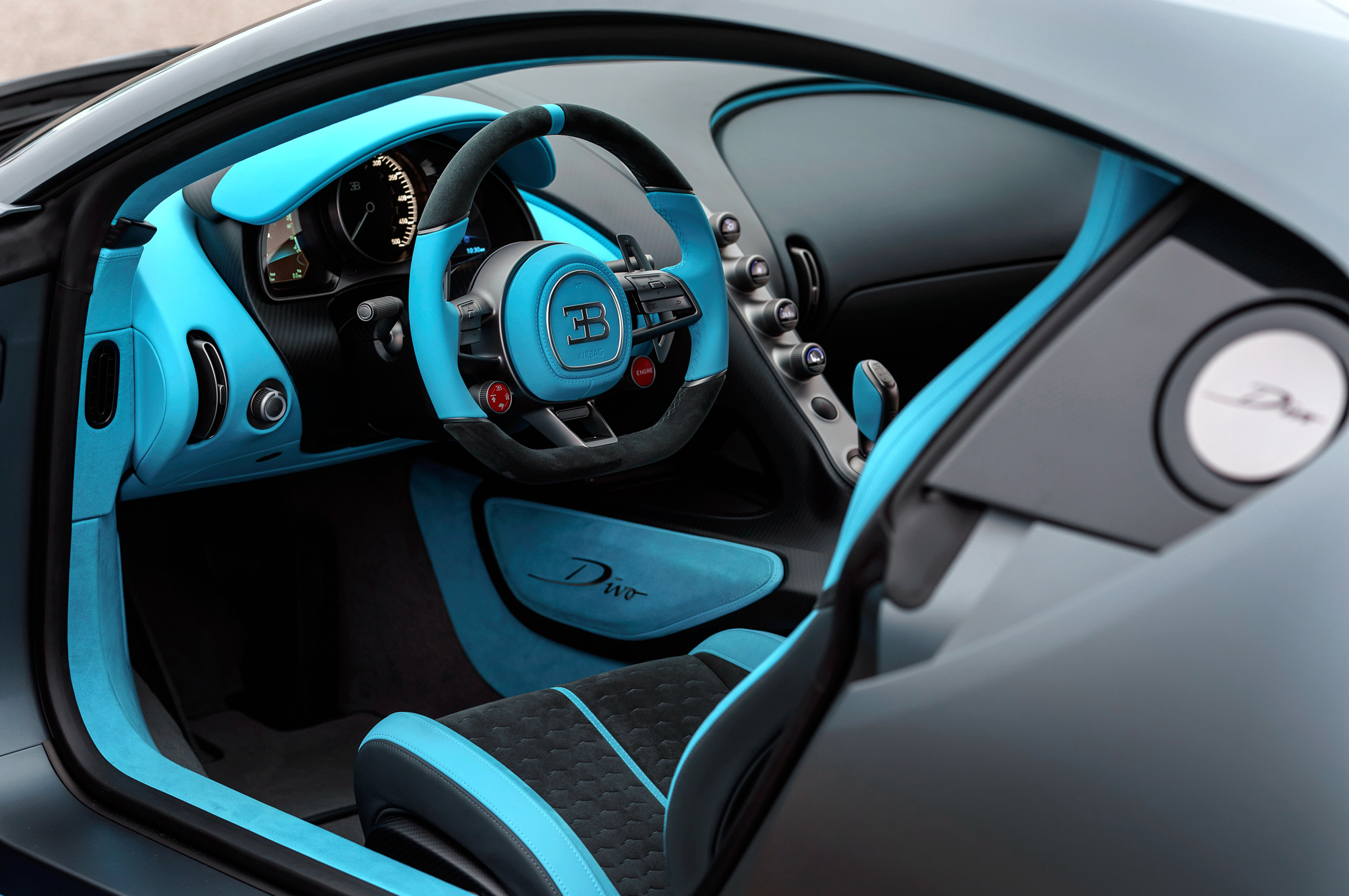  Bugatti Divo   Chiron    