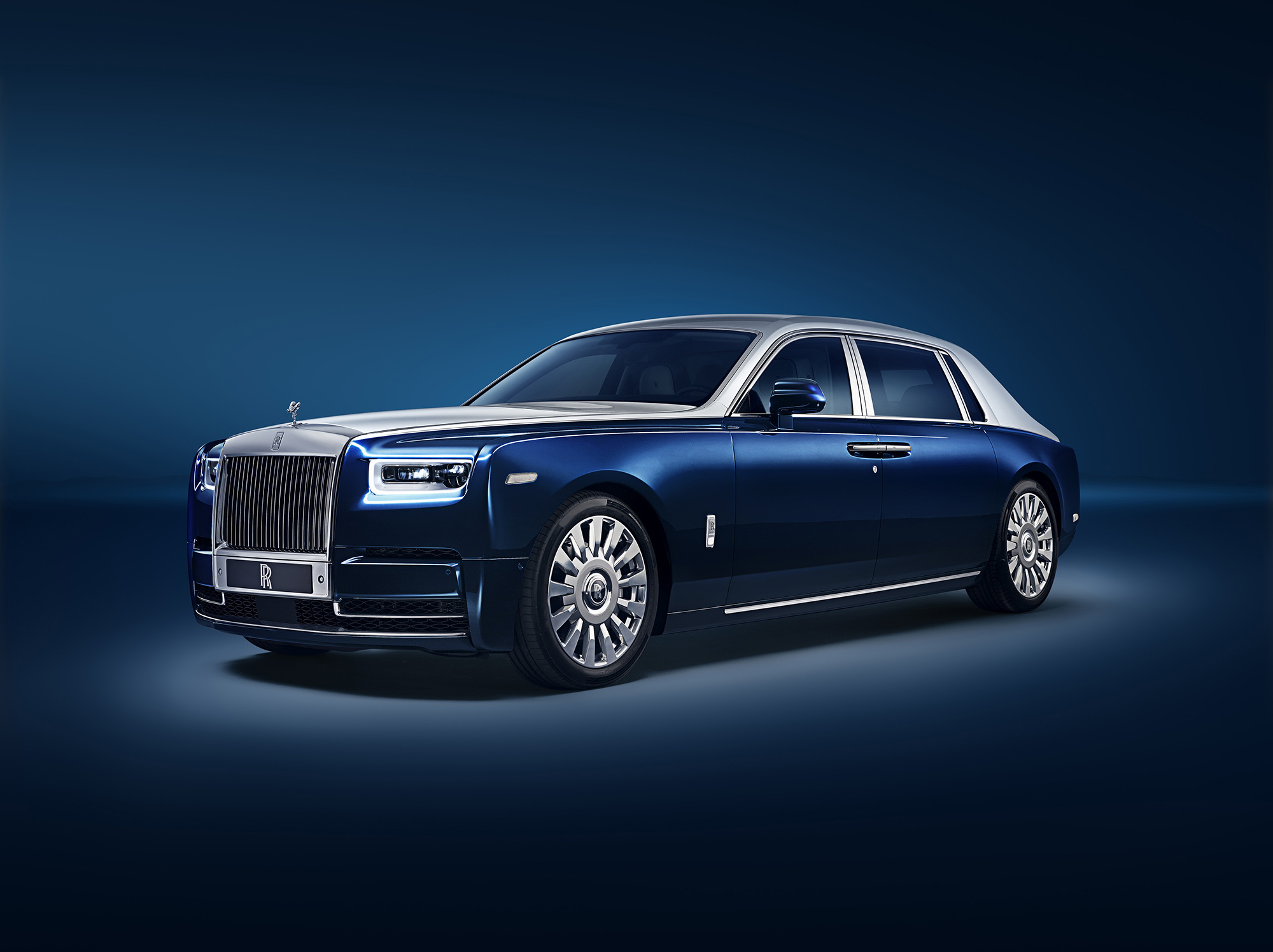 Седан Rolls-Royce Phantom Privacy Suite дебютировал в Китае — ДРАЙВ