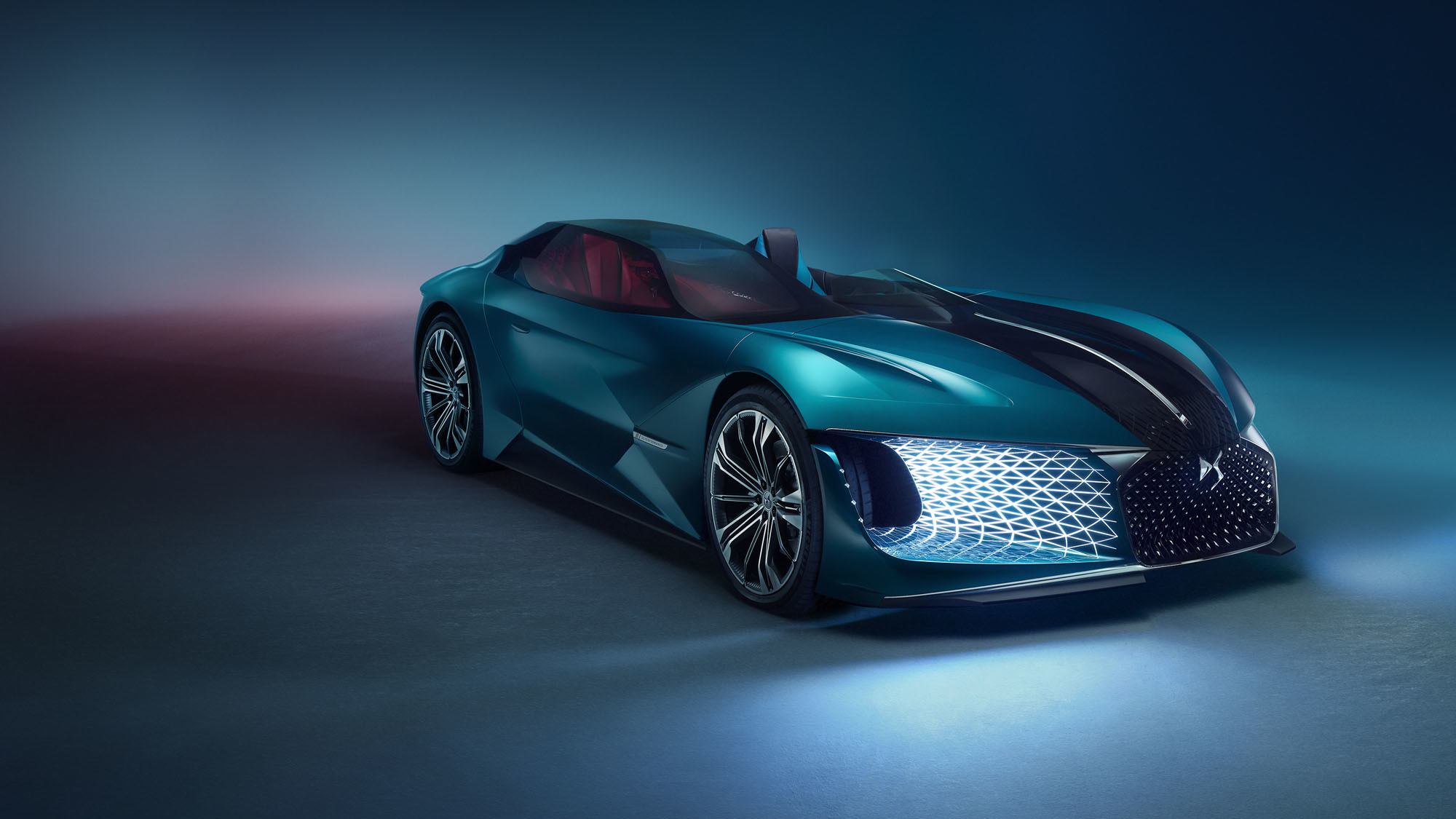 Асимметричный DS X E-Tense раскрыл свои характеристики — ДРАЙВ