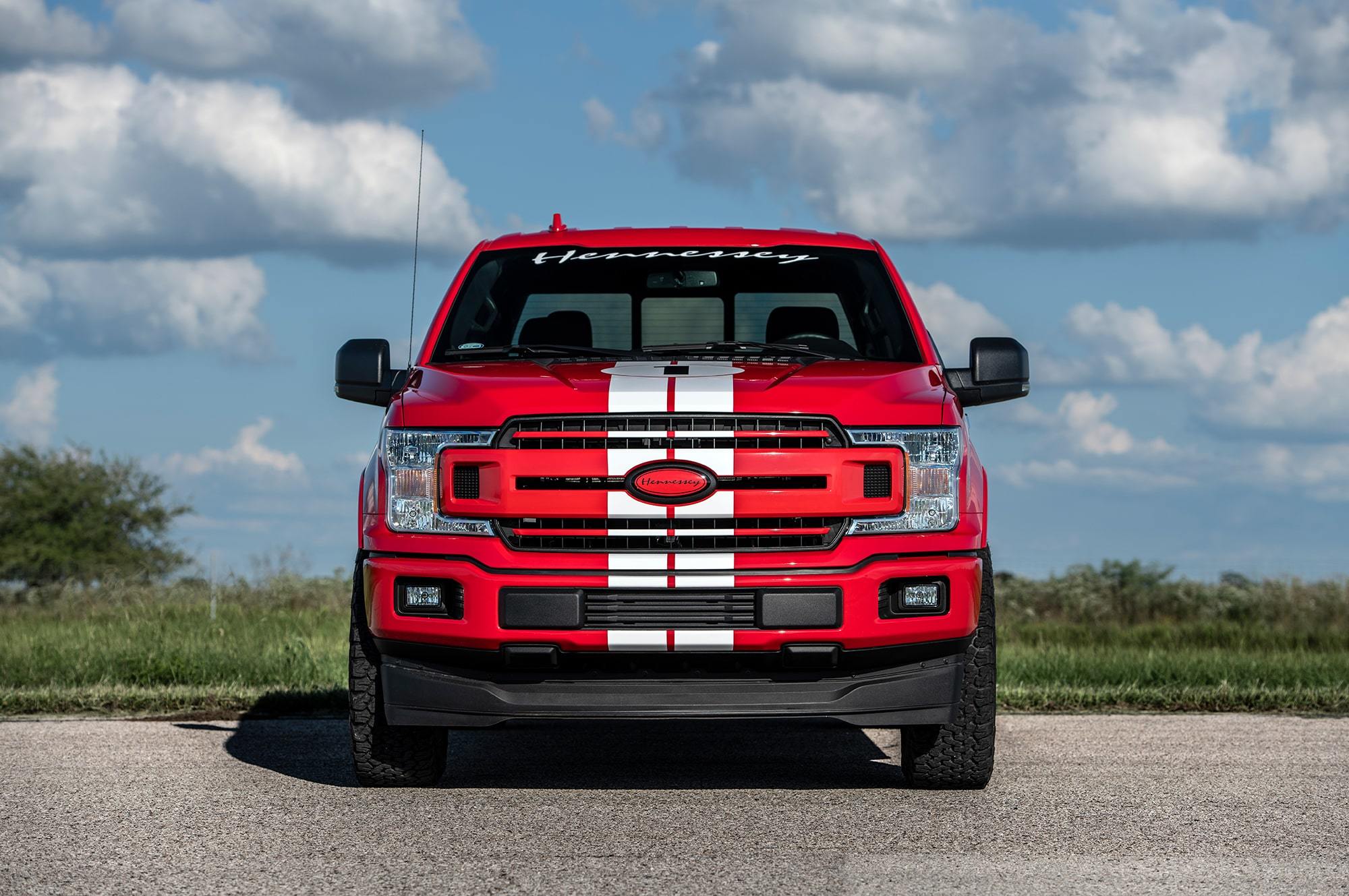 Пикап Hennessey Heritage F-150 предложил два характера на выбор — ДРАЙВ