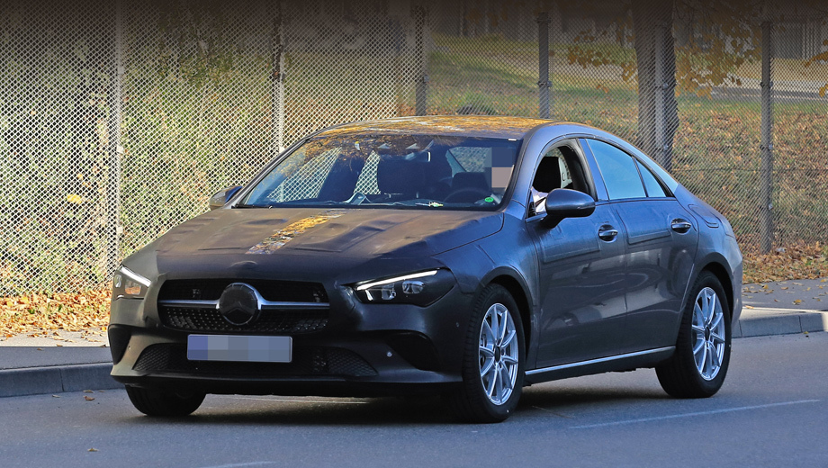 Мы подозревали, что у немцев получится эдакий беби-<a href="/e/BuSyQEAAAJE" class="c-link">CLS</a>, а теперь укрепились в своём мнении. Кстати, на фото — простой CLA, без AMG-пакета.