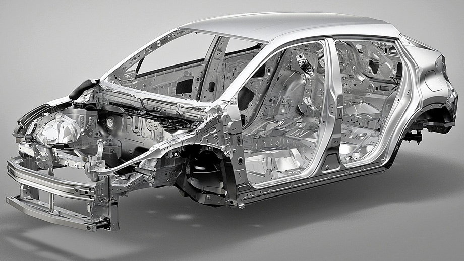             Кузов полностью стальной. В конструкции в том числе применены сверхвысокопрочные стали с пределом прочности до 1500 МПа.
