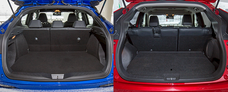             Трёхсотлитровые багажники Тойоты и Mitsubishi малы, но задний диван Эклипса сдвигается на 200 мм вперёд, что добавляет ещё около 100 л. У C-HR хуже отделка, а у Mitsubishi неровный ступенчатый пол при сложенных задних сиденьях. Погрузочная высота ― 77–78 см.
