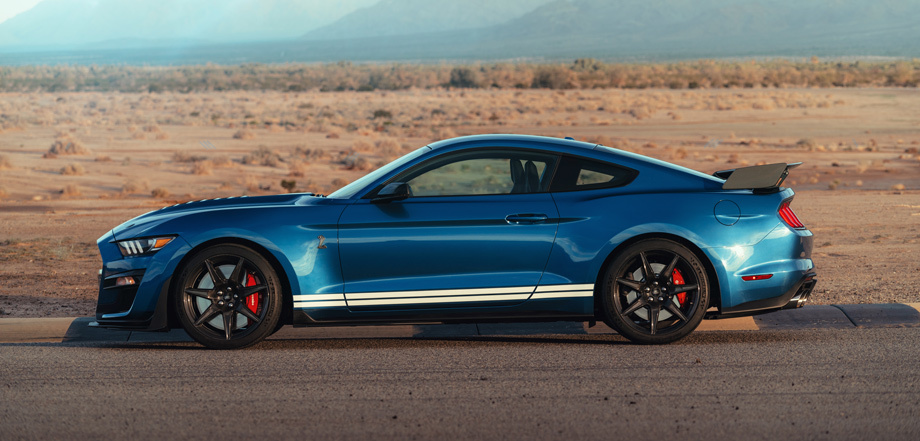             Выбранный для GT500 «робот» фордовцы отладили с учётом своего опыта тюнинга коробки передач <a href="/b/666928570110575227/" class="c-link">Форда GT</a>, притом что на нём стоял Getrag, а не Tremec.
