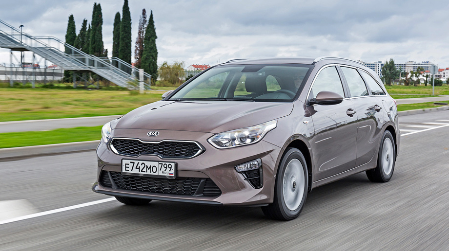«Сараи» <a href="/e/BuRngEAAAtM" class="c-link">Ceed SW</a> для России собираются на калининградском Автоторе. В сравнении с Европой мы лишены трёхцилиндрового турбомотора 1.0 T-GDI (120 л.с.) и турбодизеля 1.6 CRDi (115, 136 л.с.).