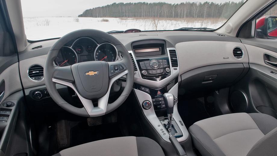 Рассекречен интерьер нового Chevrolet Cruze