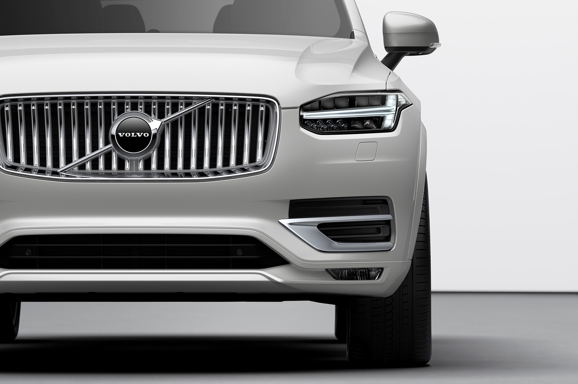 Кроссовер Volvo XC90 прошёл небольшую модернизацию — ДРАЙВ