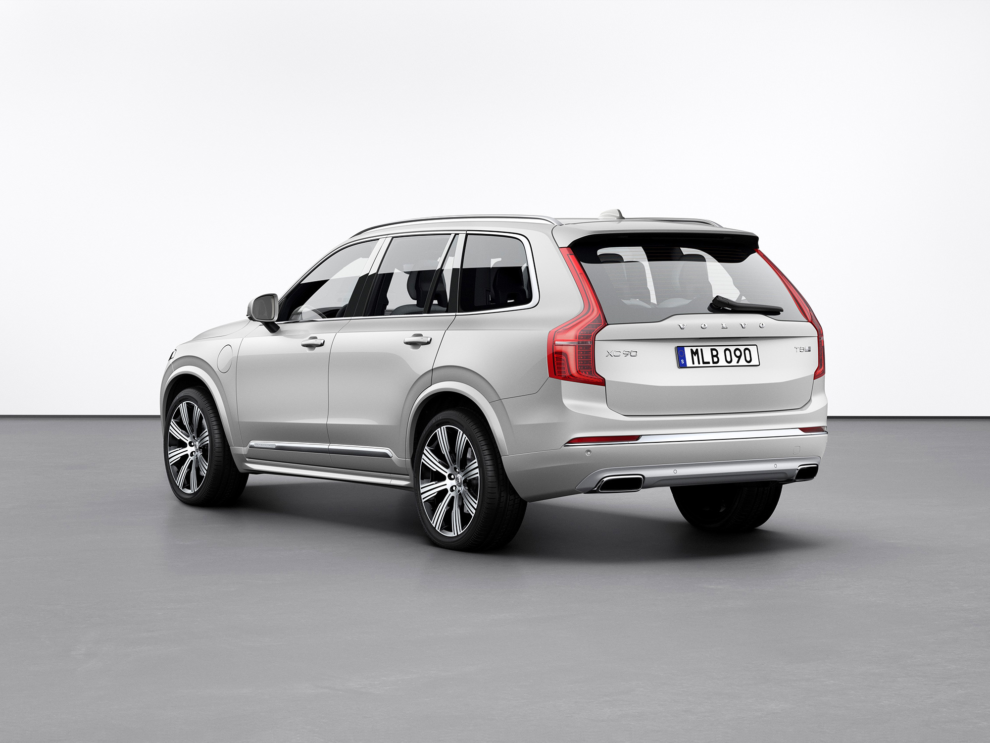 Кроссовер Volvo XC90 прошёл небольшую модернизацию — ДРАЙВ