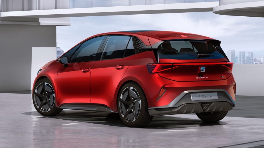             Размеры машины засекречены. По ID. мы примерно знаем длину: 4,25–4,3 м. Шоу-кару Сеата достались 20-дюймовые колёса, чья конструкция улучшает аэродинамику и вентилирует тормоза. <a href="/e/BskuAEAAANM" class="c-link">Автопилот</a> второго уровня ни на что особо не претендует. На корме виден <a href="/e/BoXrwEAAAYg" class="c-link">значок FR</a>.
