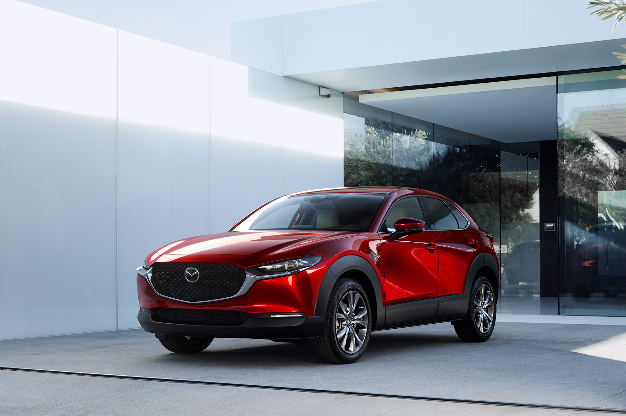 Паркетник Mazda CX-30 вклинился между собратьями — ДРАЙВ