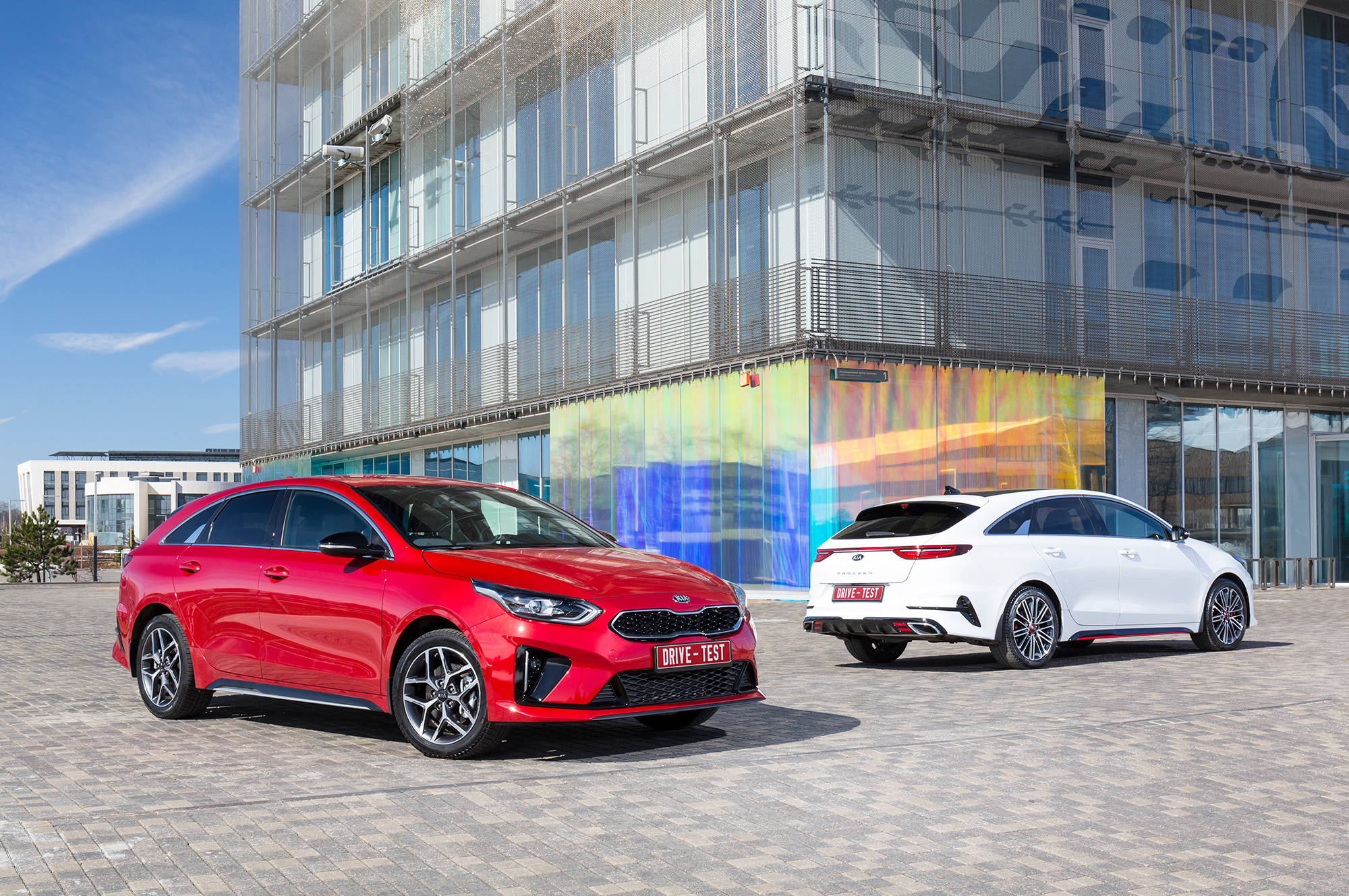 Трясёмся в стильных универсалах Kia ProCeed GT и GT-Line — ДРАЙВ