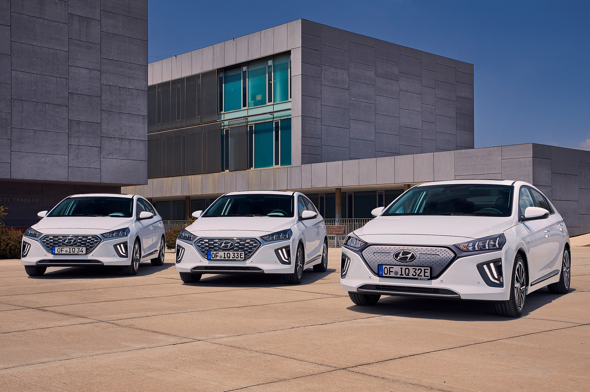 Электромобиль Hyundai Ioniq после рестайлинга поехал дальше — ДРАЙВ