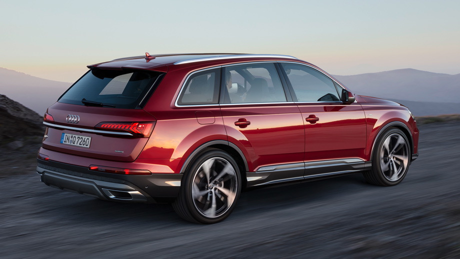 Новый Audi Q7 показали на качественных изображениях