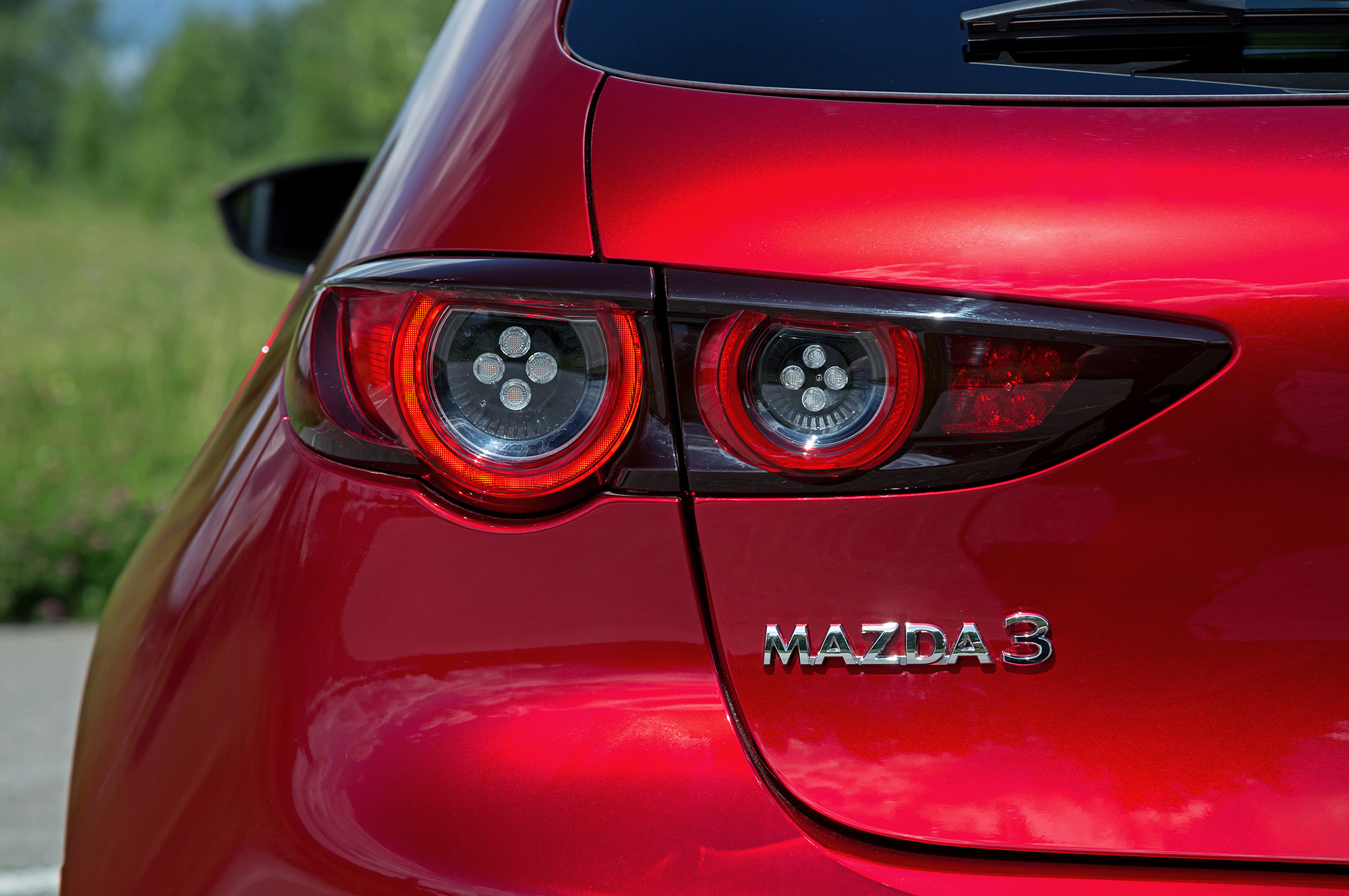 Подпрыгиваем на неровностях за рулём хэтчбека Mazda 3 — ДРАЙВ