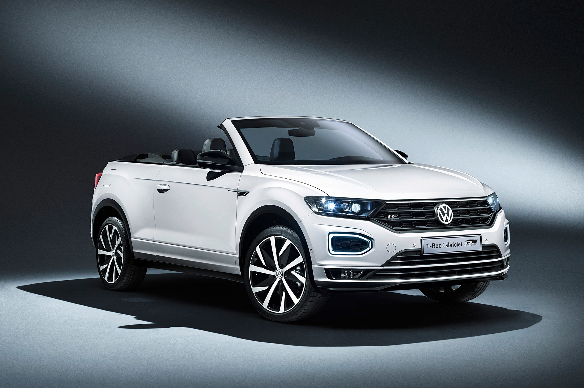 Кабриолет Volkswagen T-Roc добавит экзотики в сегмент — ДРАЙВ