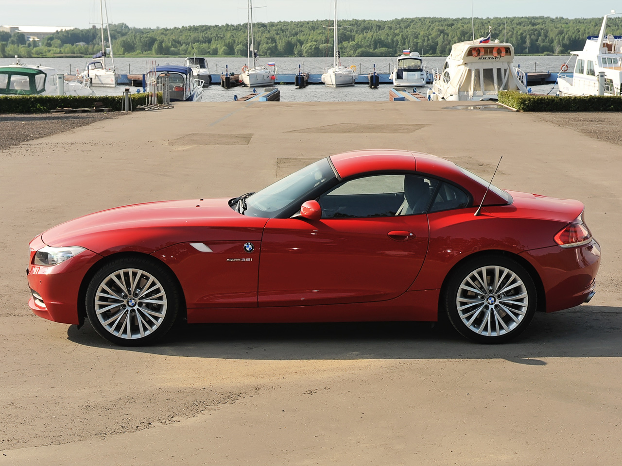 Стоит ли по-прежнему оставаться мужиком за рулём BMW Z4 — ДРАЙВ