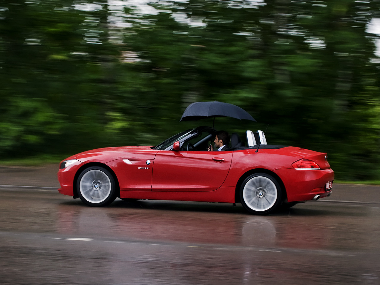 Стоит ли по-прежнему оставаться мужиком за рулём BMW Z4 — ДРАЙВ